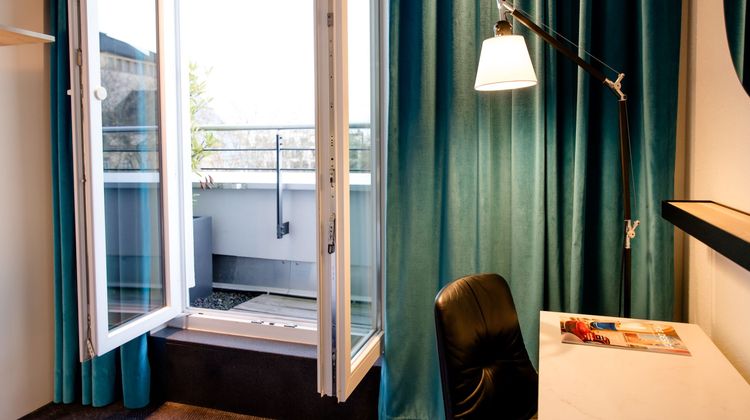 Motel One Saarbruecken Room