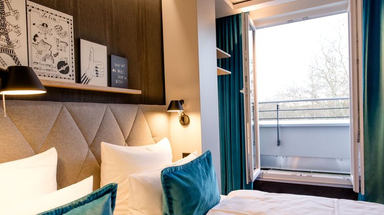 Motel One Saarbruecken Room