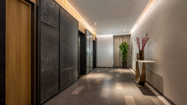 <b>Holiday Inn Exp Baiyun Airport T2 Lobby</b>. Images powered by <a href="https://www.leonardoworldwide.com/" title="Leonardo Worldwide" target="_blank">Leonardo</a>.