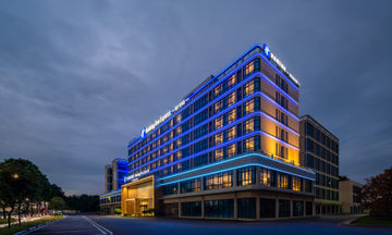 Holiday Inn Exp Baiyun Airport T2