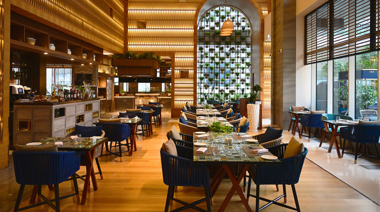 Crowne Plaza Dubai Marina Restaurant