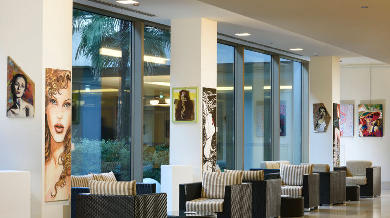 <b>UNAHOTELS Expo Fiera Milano Lobby</b>. Images powered by <a href="https://www.leonardoworldwide.com/" title="Leonardo Worldwide" target="_blank">Leonardo</a>.