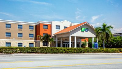 Holiday Inn Express & Stes Lantana