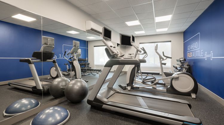 Holiday Inn Express Pembroke Health Club