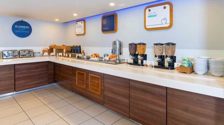 <b>Holiday Inn Express Warwick Restaurant</b>. Images powered by <a href="https://www.leonardoworldwide.com/" title="Leonardo Worldwide" target="_blank">Leonardo</a>.