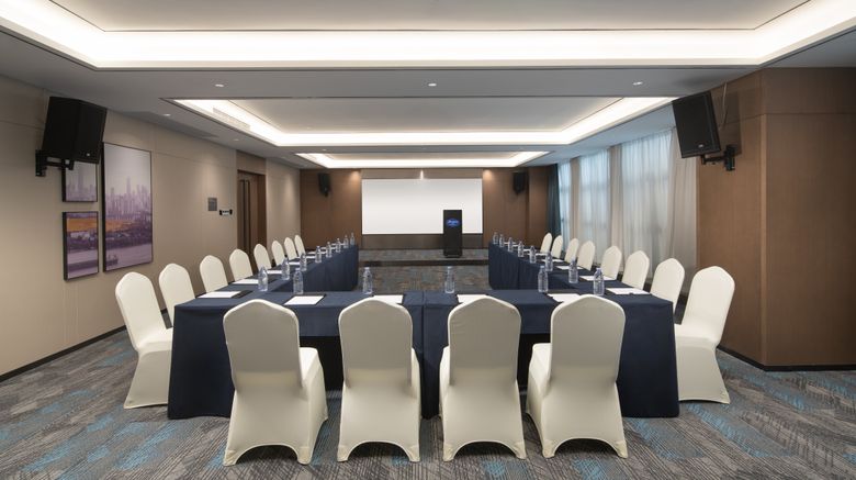 <b>Hampton NanJing Luhe Xiongzhou Meeting</b>. Images powered by <a href="https://www.leonardoworldwide.com/" title="Leonardo Worldwide" target="_blank">Leonardo</a>.
