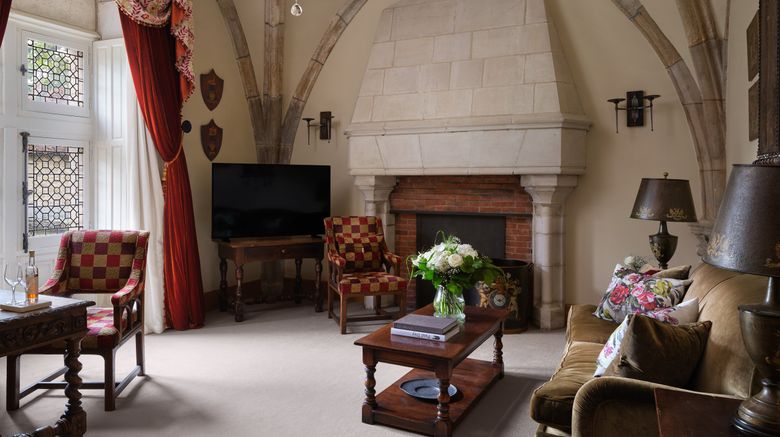 <b>Abbaye de la Bussiere Room</b>. Images powered by <a href="https://www.leonardoworldwide.com/" title="Leonardo Worldwide" target="_blank">Leonardo</a>.