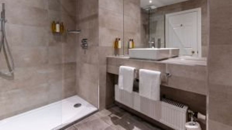 <b>The Kingsmills Hotel Room</b>. Images powered by <a href="https://www.leonardoworldwide.com/" title="Leonardo Worldwide" target="_blank">Leonardo</a>.