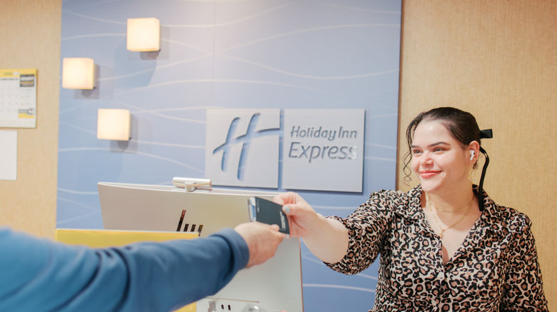 Holiday Inn Express Hotel  and  Suites Exterior. Images powered by <a href="https://www.leonardoworldwide.com" target="_blank" rel="noopener">Leonardo</a>.