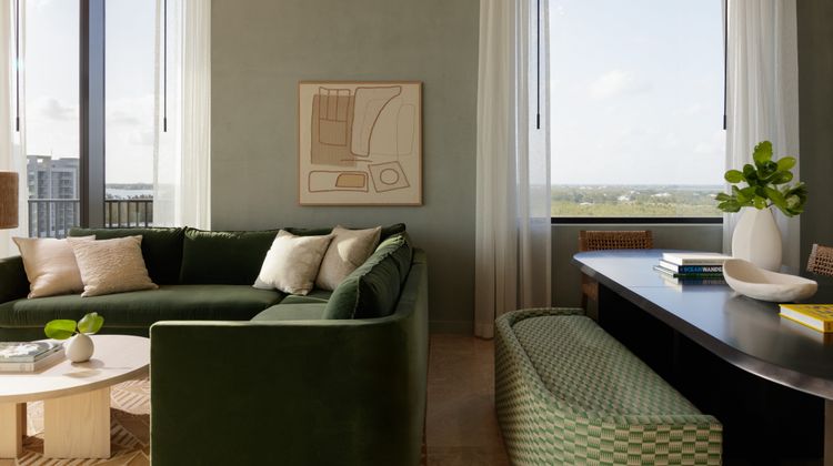 Hotel Indigo Grand Cayman Suite