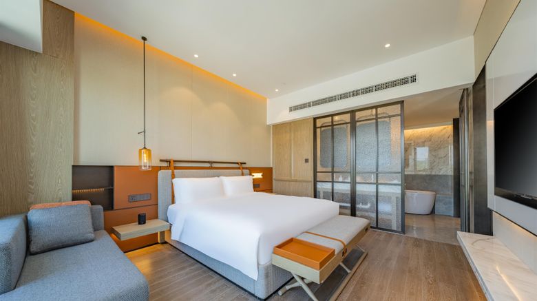<b>Holiday Inn Zhuhai City Center Suite</b>. Images powered by <a href="https://www.leonardoworldwide.com/" title="Leonardo Worldwide" target="_blank">Leonardo</a>.