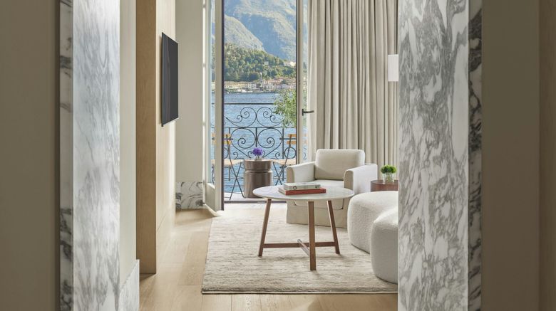<b>The Lake Como Edition Suite</b>. Images powered by <a href="https://www.leonardoworldwide.com/" title="Leonardo Worldwide" target="_blank">Leonardo</a>.
