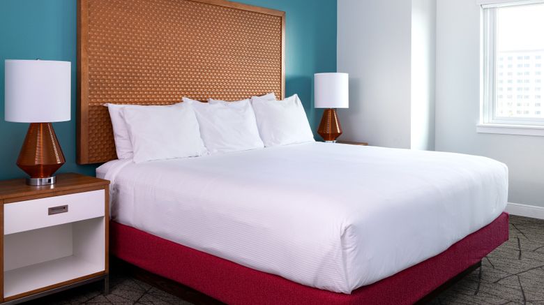 <b>Worldmark Anaheim Room</b>. Images powered by <a href="https://www.leonardoworldwide.com/" title="Leonardo Worldwide" target="_blank">Leonardo</a>.