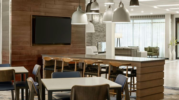 Fairfield Inn & Suites St Paul Northeast Restaurant