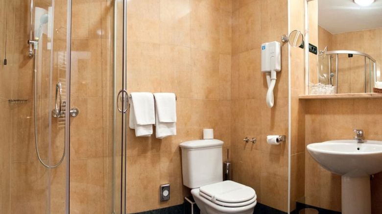 <b>Hotel Globo Room</b>. Images powered by <a href="https://www.leonardoworldwide.com/" title="Leonardo Worldwide" target="_blank">Leonardo</a>.