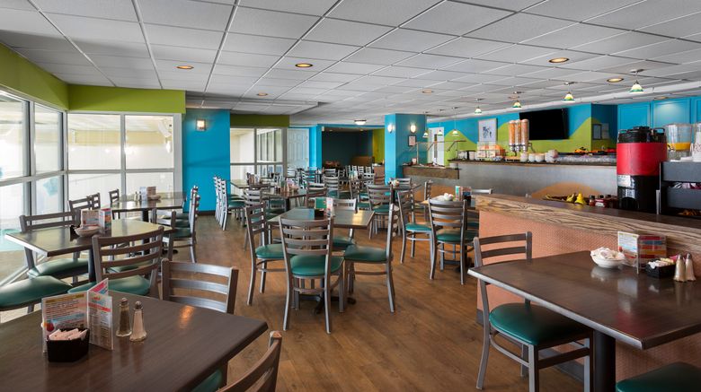 <b>Paradise Resort Restaurant</b>. Images powered by <a href="https://www.leonardoworldwide.com/" title="Leonardo Worldwide" target="_blank">Leonardo</a>.