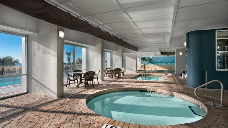 <b>Paradise Resort Pool</b>. Images powered by <a href="https://www.leonardoworldwide.com/" title="Leonardo Worldwide" target="_blank">Leonardo</a>.