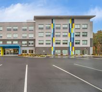Tru by Hilton Brockton Exterior