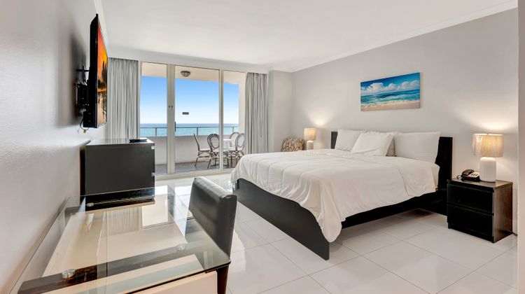 Ocean Manor Resort Room