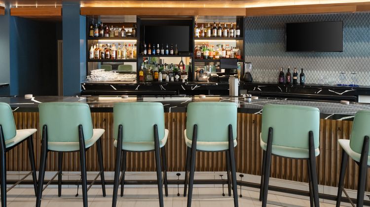 DoubleTree by Hilton Providence Airport Restaurant
