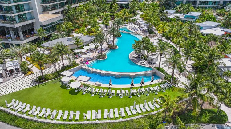 Kimpton Seafire Resort & Spa Pool