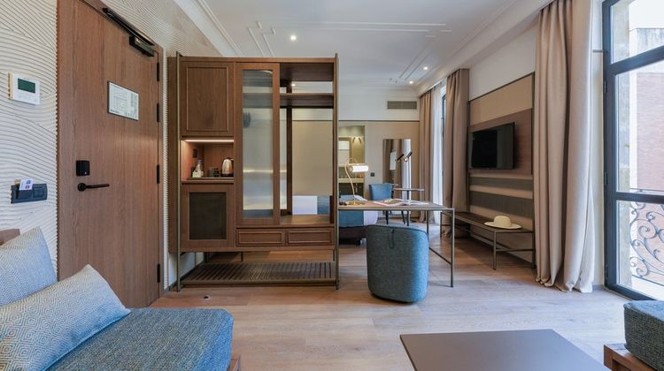Medinaceli Hotel Room