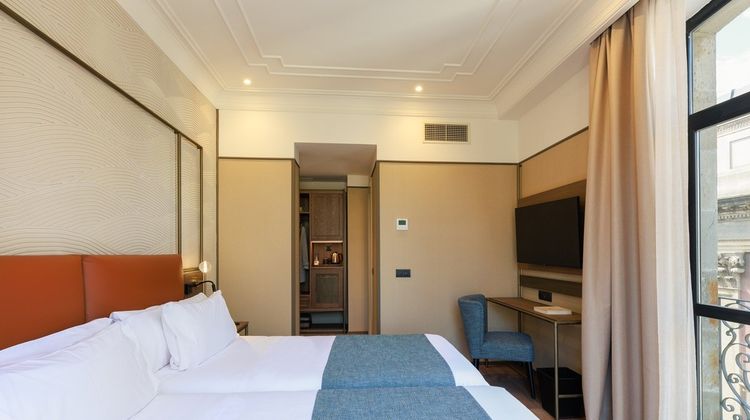 Medinaceli Hotel Room