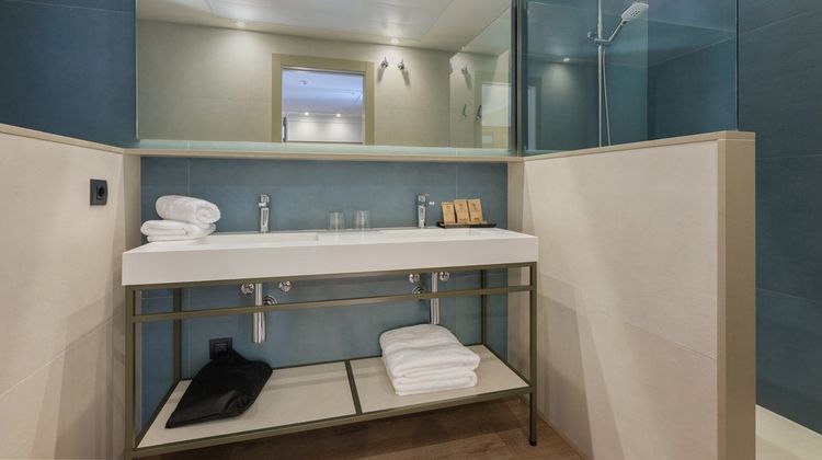Medinaceli Hotel Room