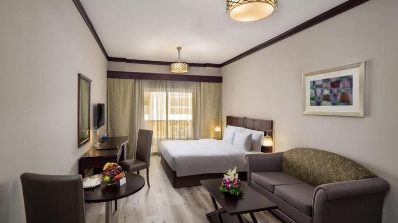 <b>Savoy Crest Hotel Room</b>. Images powered by <a href="https://www.leonardoworldwide.com/" title="Leonardo Worldwide" target="_blank">Leonardo</a>.