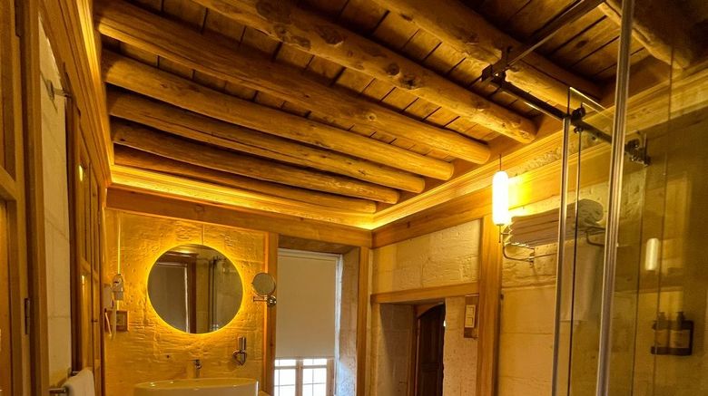 <b>Zeynep Hanim Konagi Hotel Suite</b>. Images powered by <a href="https://www.leonardoworldwide.com/" title="Leonardo Worldwide" target="_blank">Leonardo</a>.