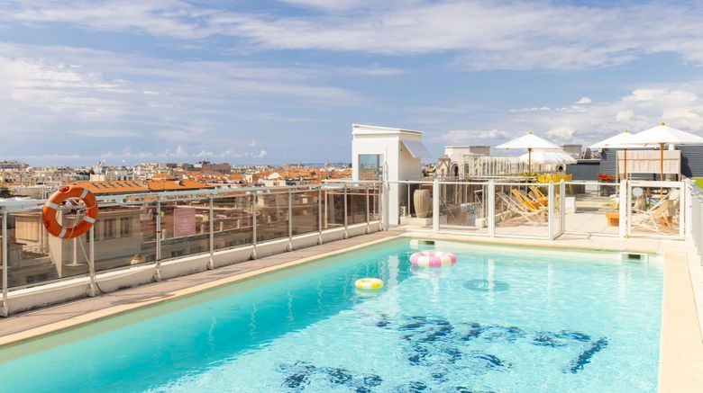 <b>Nice Centre Hotel Pool</b>. Images powered by <a href="https://www.leonardoworldwide.com/" title="Leonardo Worldwide" target="_blank">Leonardo</a>.