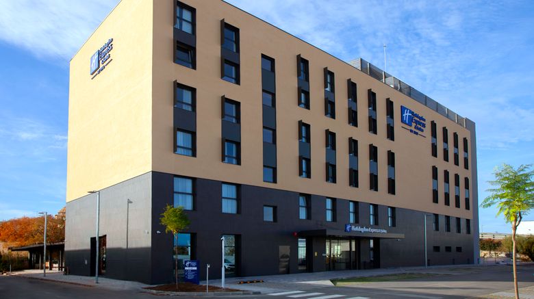 <b>Holiday Inn Exp Suites Sabadell Exterior</b>. Images powered by <a href="https://www.leonardoworldwide.com/" title="Leonardo Worldwide" target="_blank">Leonardo</a>.