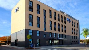 Holiday Inn Exp Suites Sabadell
