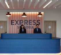 Holiday Inn Exp Suites Sabadell Exterior