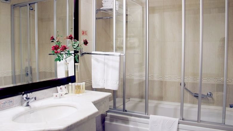 <b>Karaca Hotel Room</b>. Images powered by <a href="https://www.leonardoworldwide.com/" title="Leonardo Worldwide" target="_blank">Leonardo</a>.