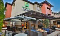 Holiday Inn Express