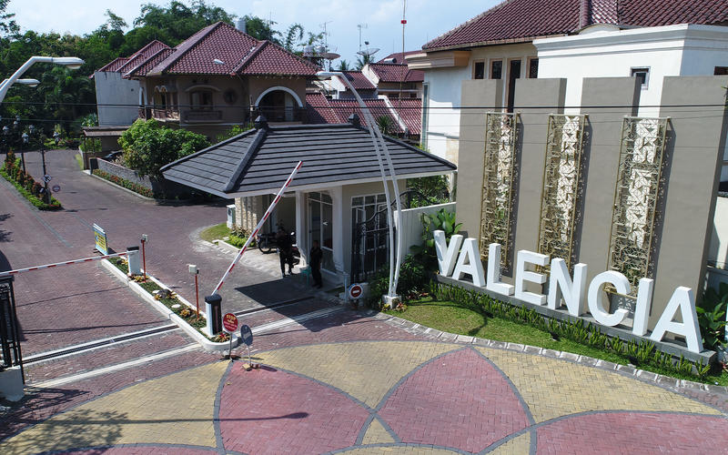 Valencia Gallery 4