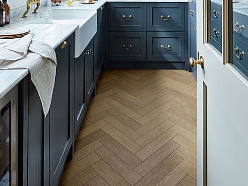 Brushed Smoked White Oiled Oak 14mm X 90mm Herringbone