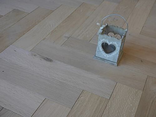 Natural Oak Herringbone 14mm Unfinished