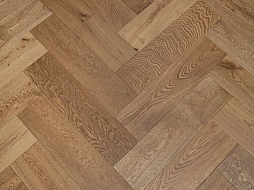 Smoked Stain Oak Herringbone Click 14mm