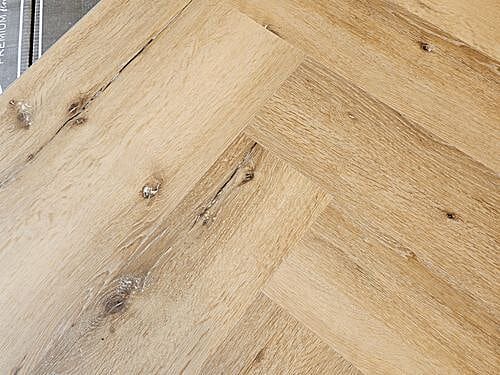 Mountain Fir 6mm Herringbone SPC Click