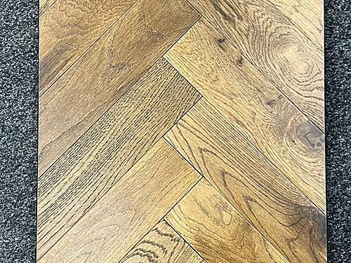 Brushed Cognac Oak 14mm X 90mm Herringbone