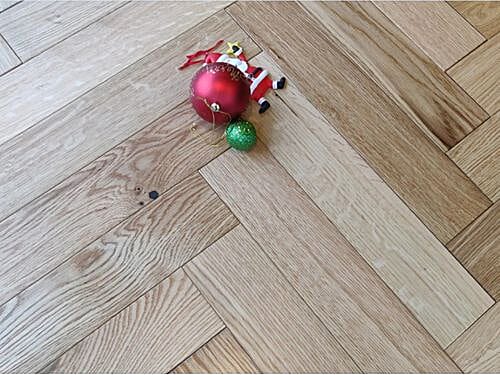 Natural Oak Herringbone 14mm Lacquered