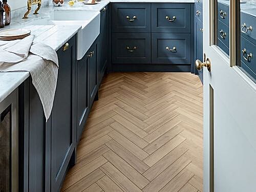 Brushed & Invisible Oiled Oak 14mm X 90mm Herringbone