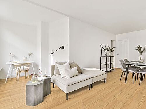 Radford Oak 12mm AC5 Laminate