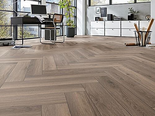 End Of Line 13.38m2 Bundle Chocolate Oak 8mm Herringbone