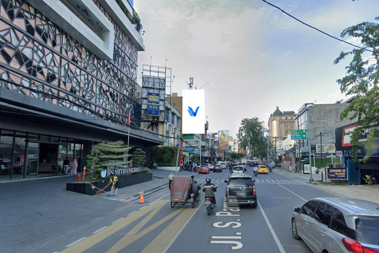 Billboard Jl. S. Parman (Crystal Palace), Medan