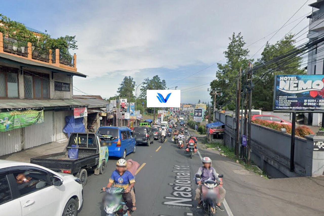 Billboard JL. Raya Puncak Setelah Pasar Cisarua, Bogor