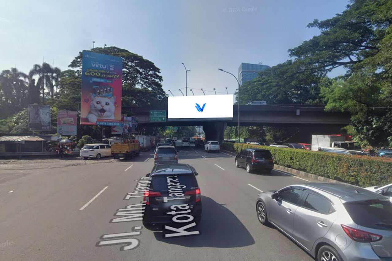 Billboard Flyover JL. MH. Thamrin Panunggangan Cikokol, Kota Tangerang