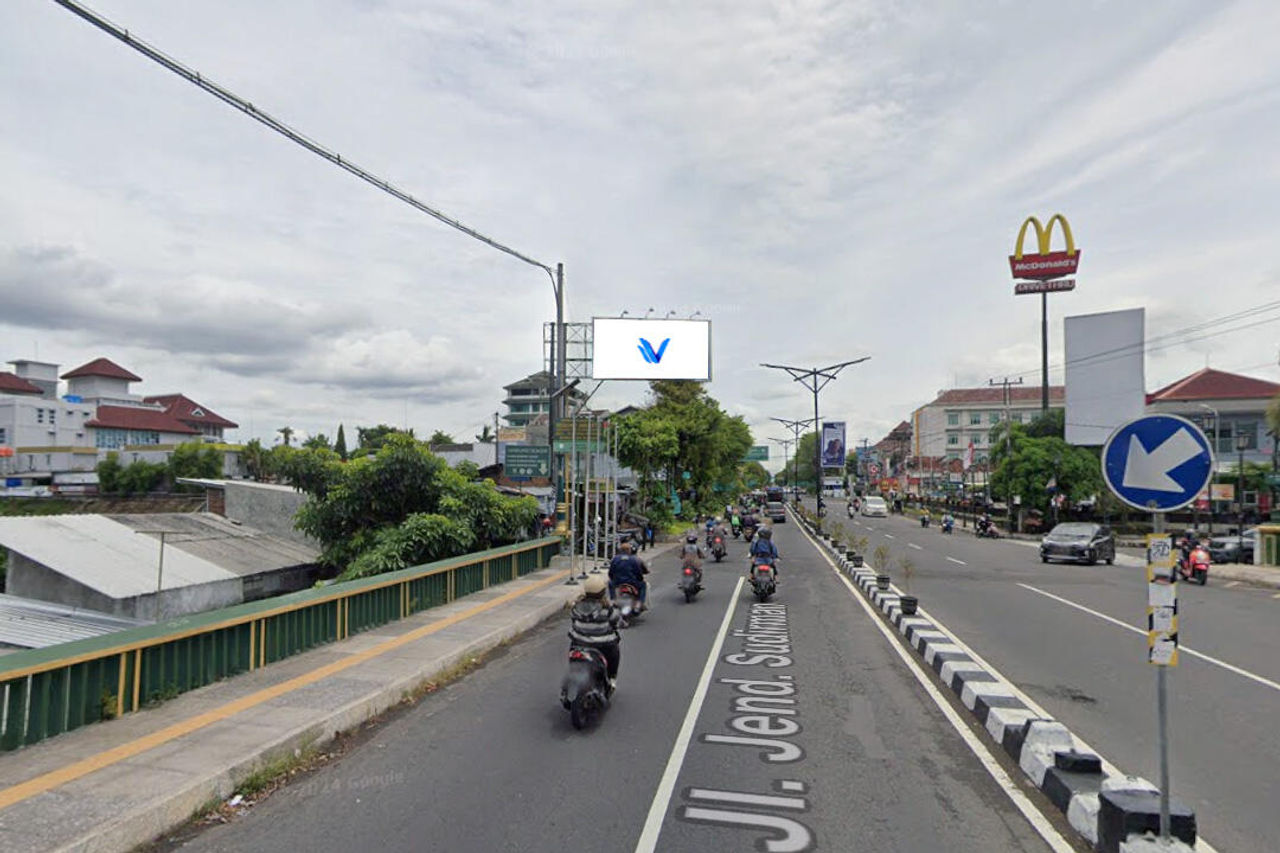 Billboard JL. Jend. Sudirman, Yogyakarta